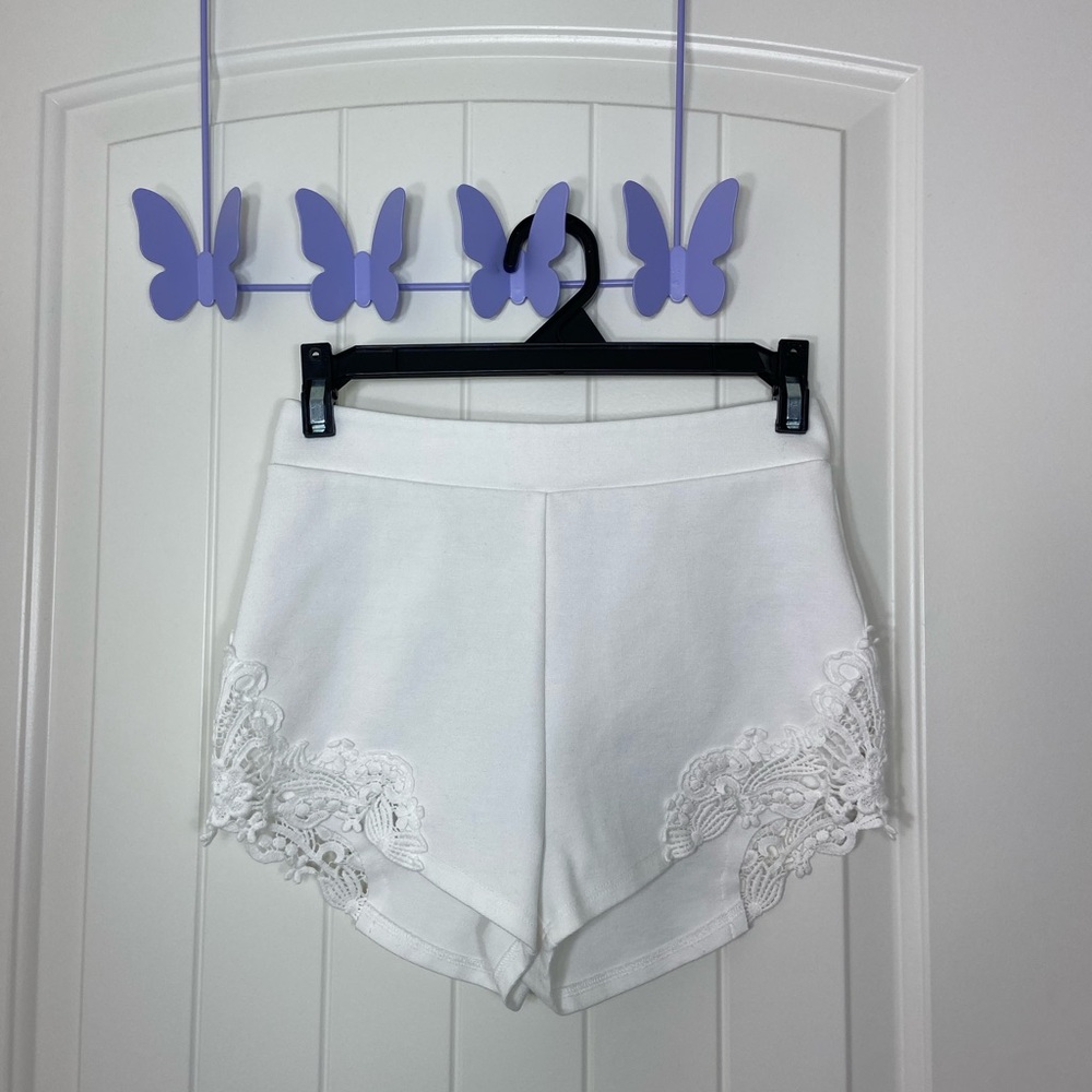 Pins and Needles‎ women’s white embroidered zip stretch shorts XS